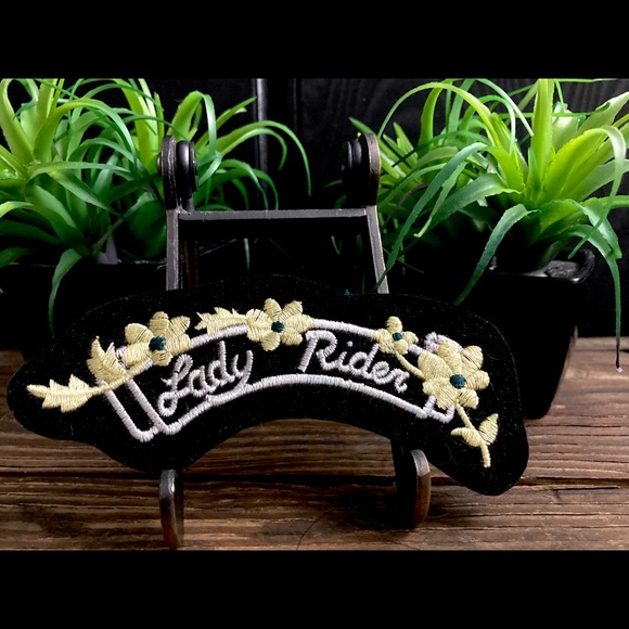 Rare Vintage Harley Davidson Patch Lady Rider Scroll Flowers Daisy - Picture 3 of 5